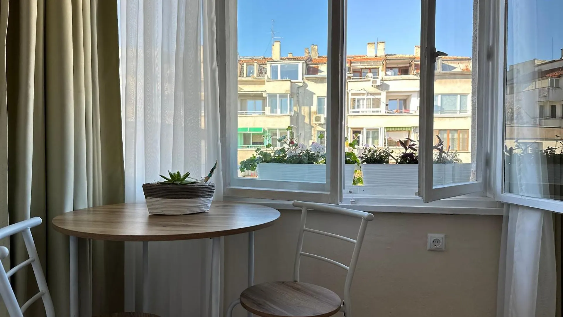 Something In French Apartment Burgas
