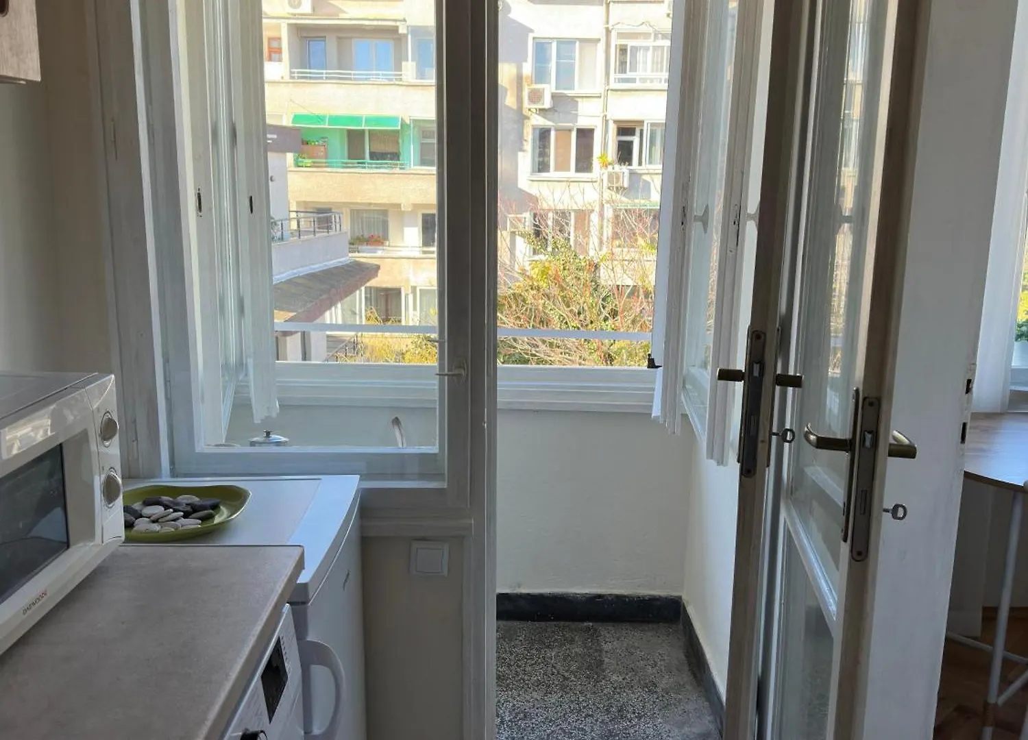 Apartament Something In French Burgas